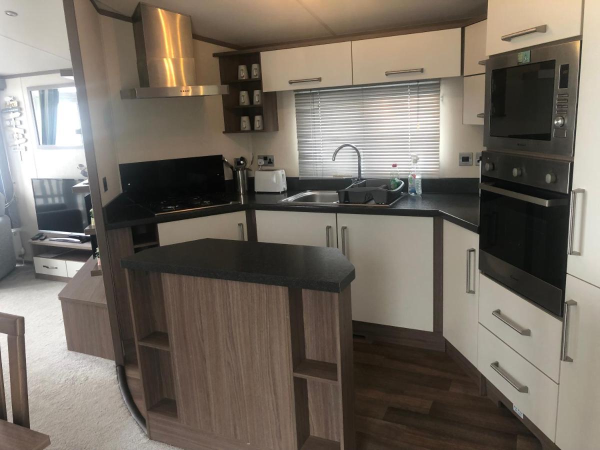 Kinmel Bay Caravan Hire Golden Sands Sea Front מראה חיצוני תמונה