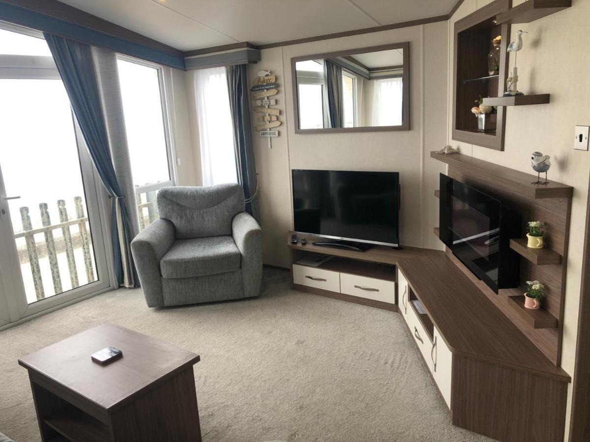 Kinmel Bay Caravan Hire Golden Sands Sea Front מראה חיצוני תמונה