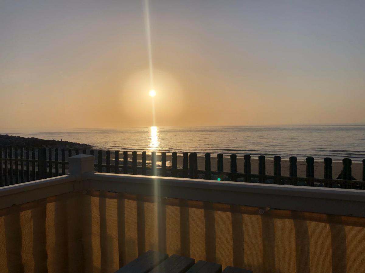 Kinmel Bay Caravan Hire Golden Sands Sea Front מראה חיצוני תמונה